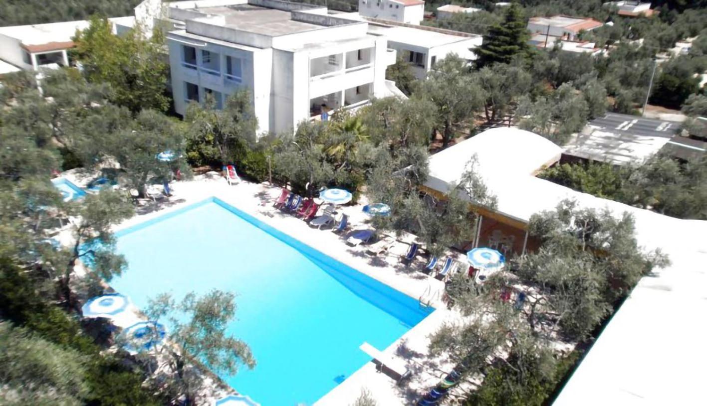 ויאסטה Residence Baia Del Gallo מראה חיצוני תמונה